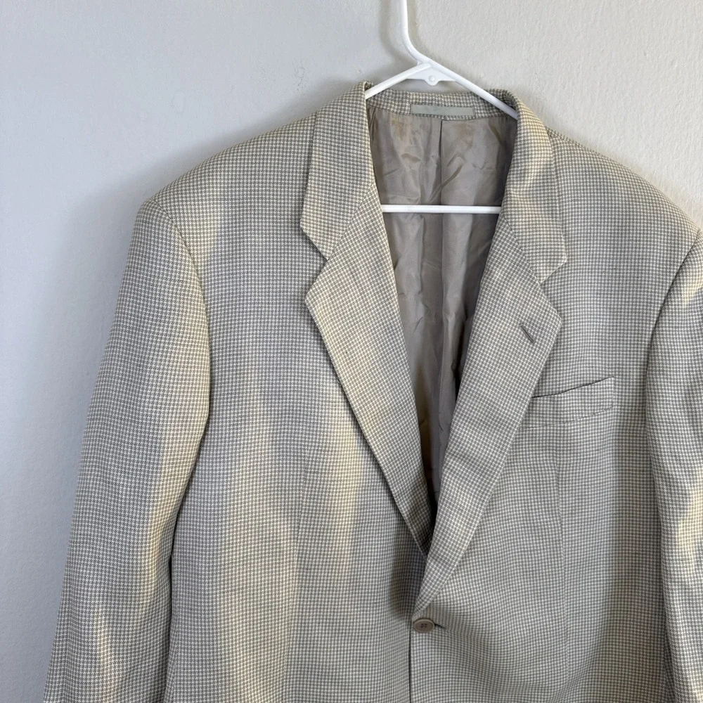 Armani Collezionii G Line Men's Blazer  Size 44L Gray Tan‎ Windowpane Sport Coat